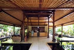 Pondok Sari Dive Resort - Bali. Lobby.